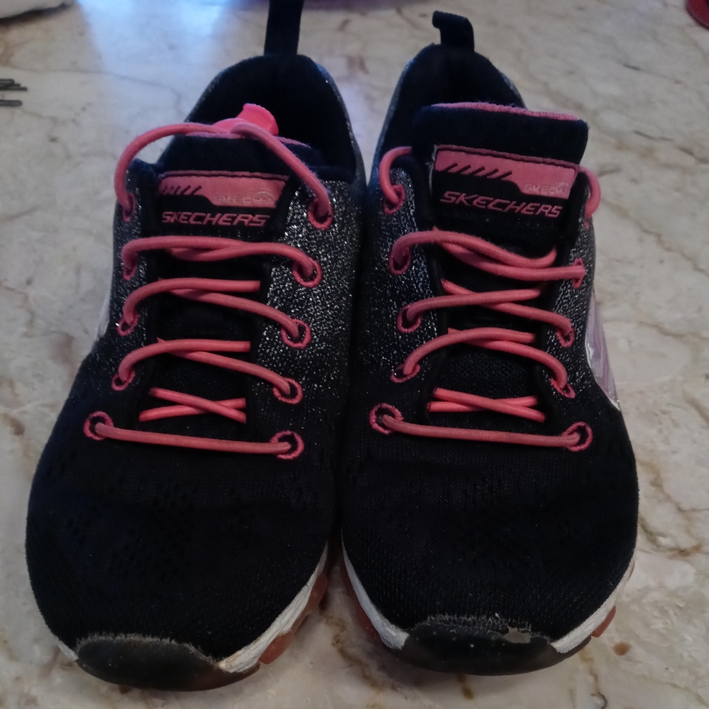 Girls sneakers
